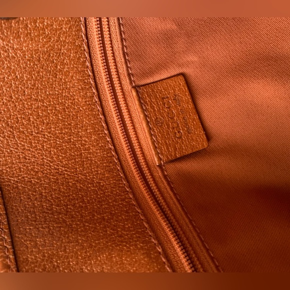 Gucci GG Canvas Eclipse Brown Shoulder Bag with silver hardware. - Picture 13 of 16